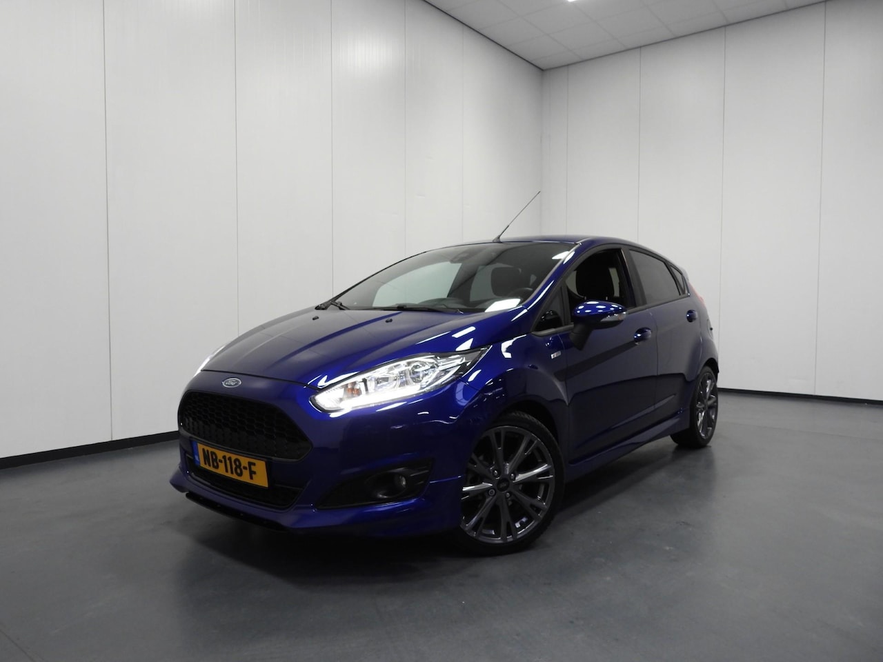 Ford Fiesta - 1.0 EcoBoost ST Line NAVI/CAMERA/CLIMA/CRUISE/17"LMV! - AutoWereld.nl