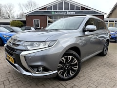Mitsubishi Outlander - 2.0 PHEV Prestige Leer, Schuif-kanteldak, Trekaak