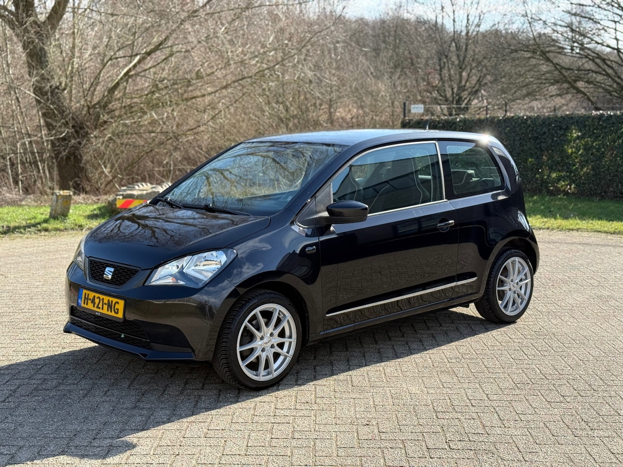 SEAT Mii - 1.0 Mii by Mango CAMERA I CARPLAY I ZEER MOOI I AIRCO I LEER - AutoWereld.nl