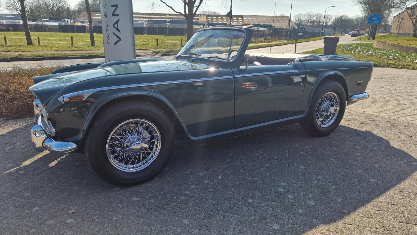 Triumph TR2 - Soft Top - AutoWereld.nl