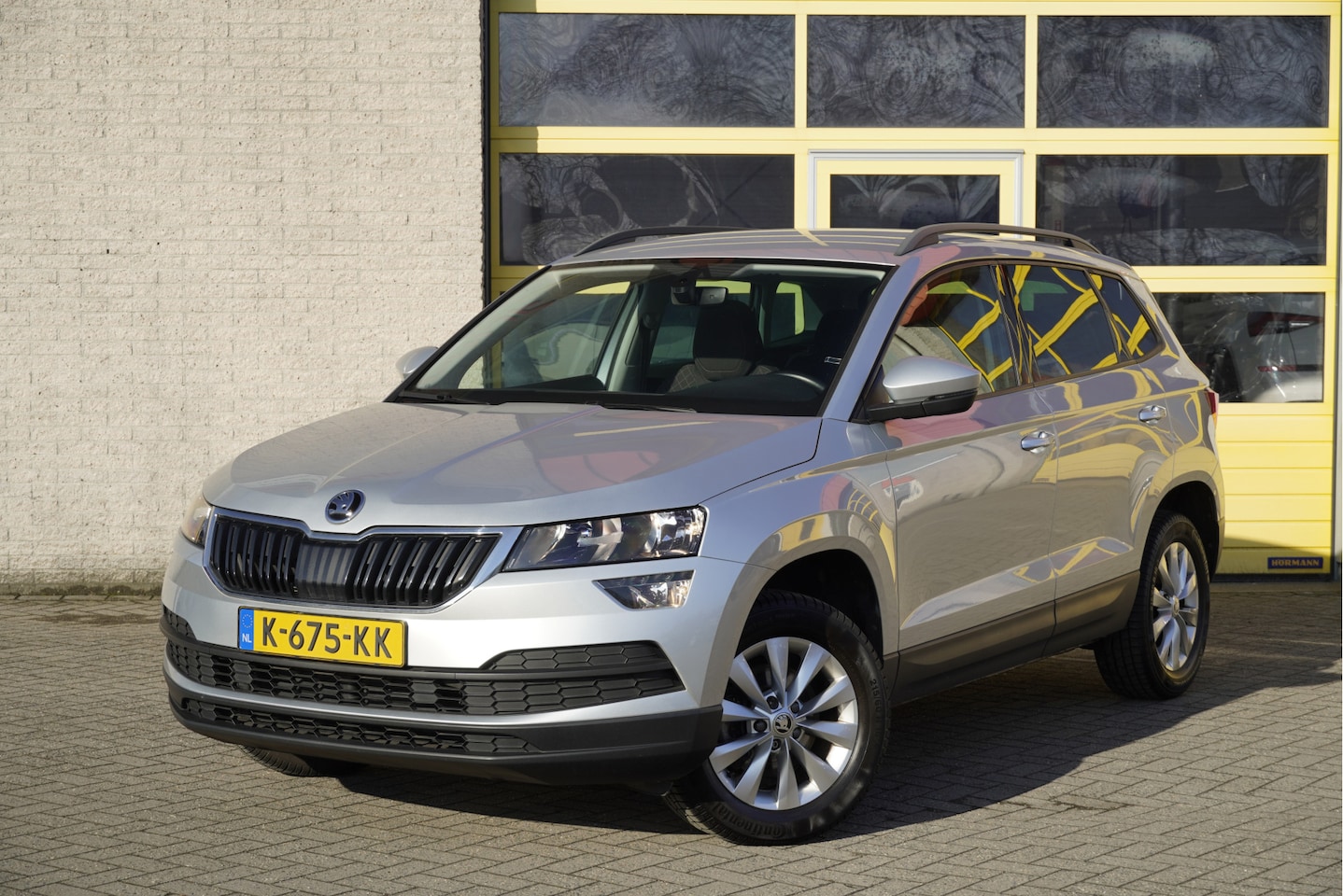 Skoda Karoq - 1.0 TSI Business Edition BJ2020 Lmv 16" | Led V+A | Pdc | Navi | App-Connect | Virtual coc - AutoWereld.nl