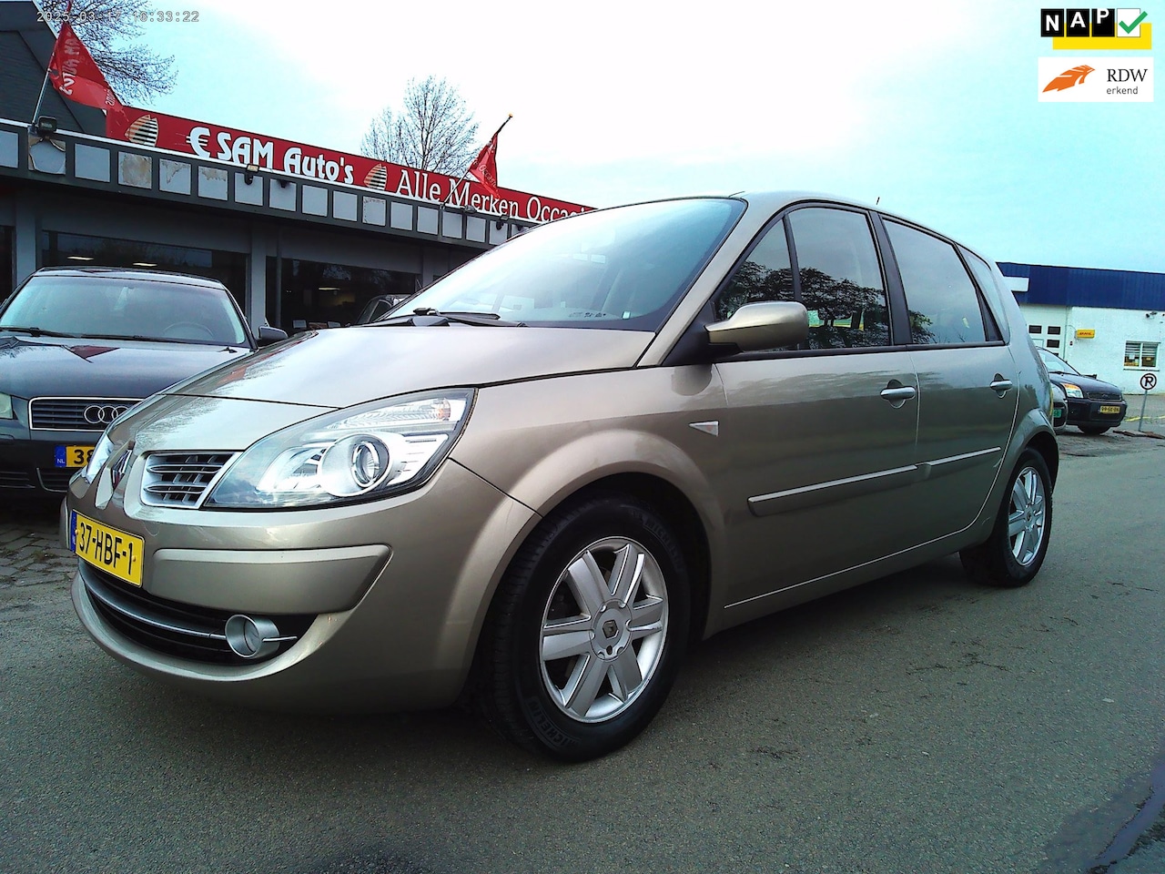 Renault Scénic - 1.6-16V Business Line 1.6-16V Business Line ( NAVI +Panorama ) - AutoWereld.nl