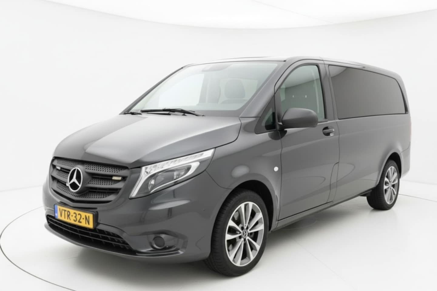 Mercedes-Benz Vito - 119 CDI Lang | Cruise | Led | Carplay | Stoelver. - AutoWereld.nl