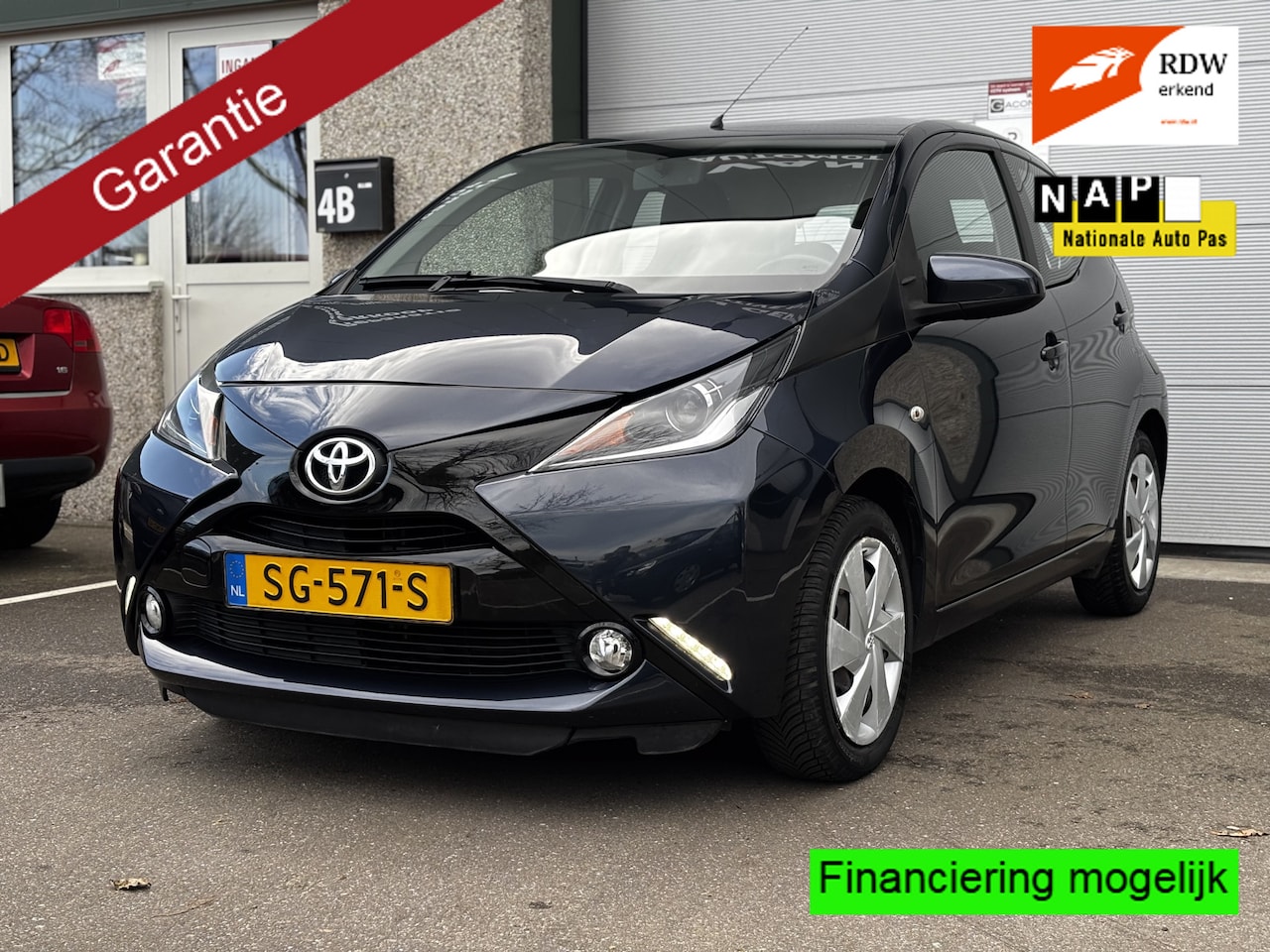 Toyota Aygo - 1.0 VVT-i x-play Camera Nap Airco Carplay - AutoWereld.nl