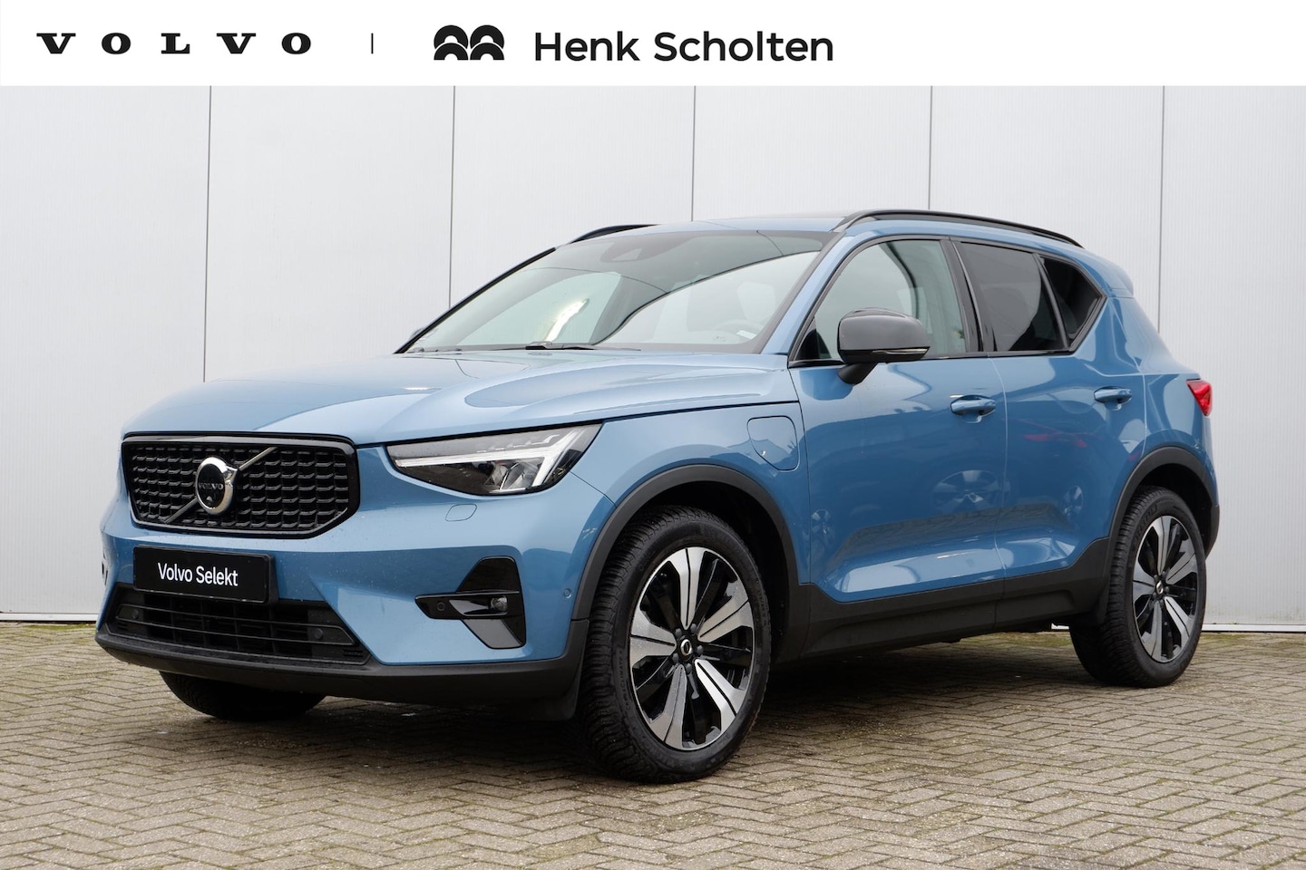 Volvo XC40 - T5 Automaat Recharge 262PK R-Design | Panoramadak | Lederen bekleding | Adaptieve Cruise C - AutoWereld.nl