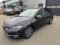 Volkswagen Golf - 1.0 TSI Highline