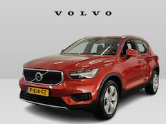 Volvo XC40 - 2.0 B3 Core | 4-Cilinder | Leer | Trekhaak | FusionRed | VolvoSelekt