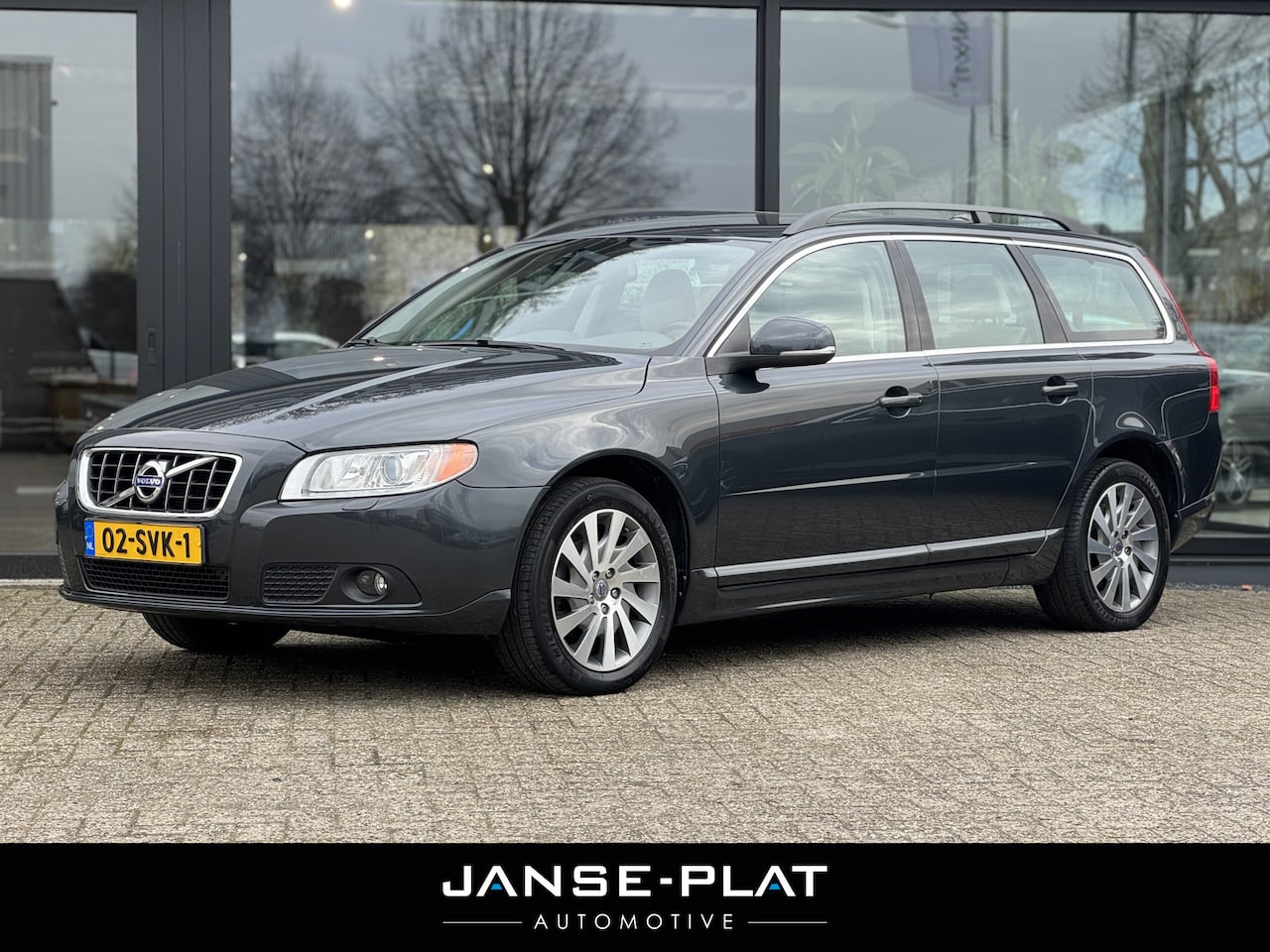 Volvo V70 - 1.6 T4 AUT Limited Edition Leder | Trekhaak | Xenon | - AutoWereld.nl