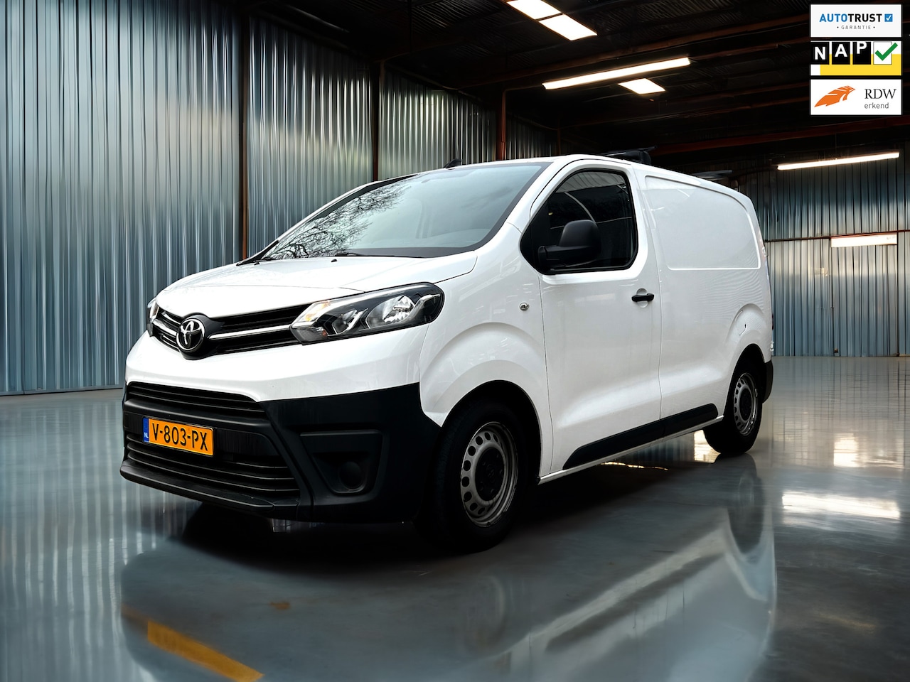 Toyota ProAce Compact - 1.6 D-4D Cool Comfort Carplay_Dakdragers_Lock sys_Airco - AutoWereld.nl