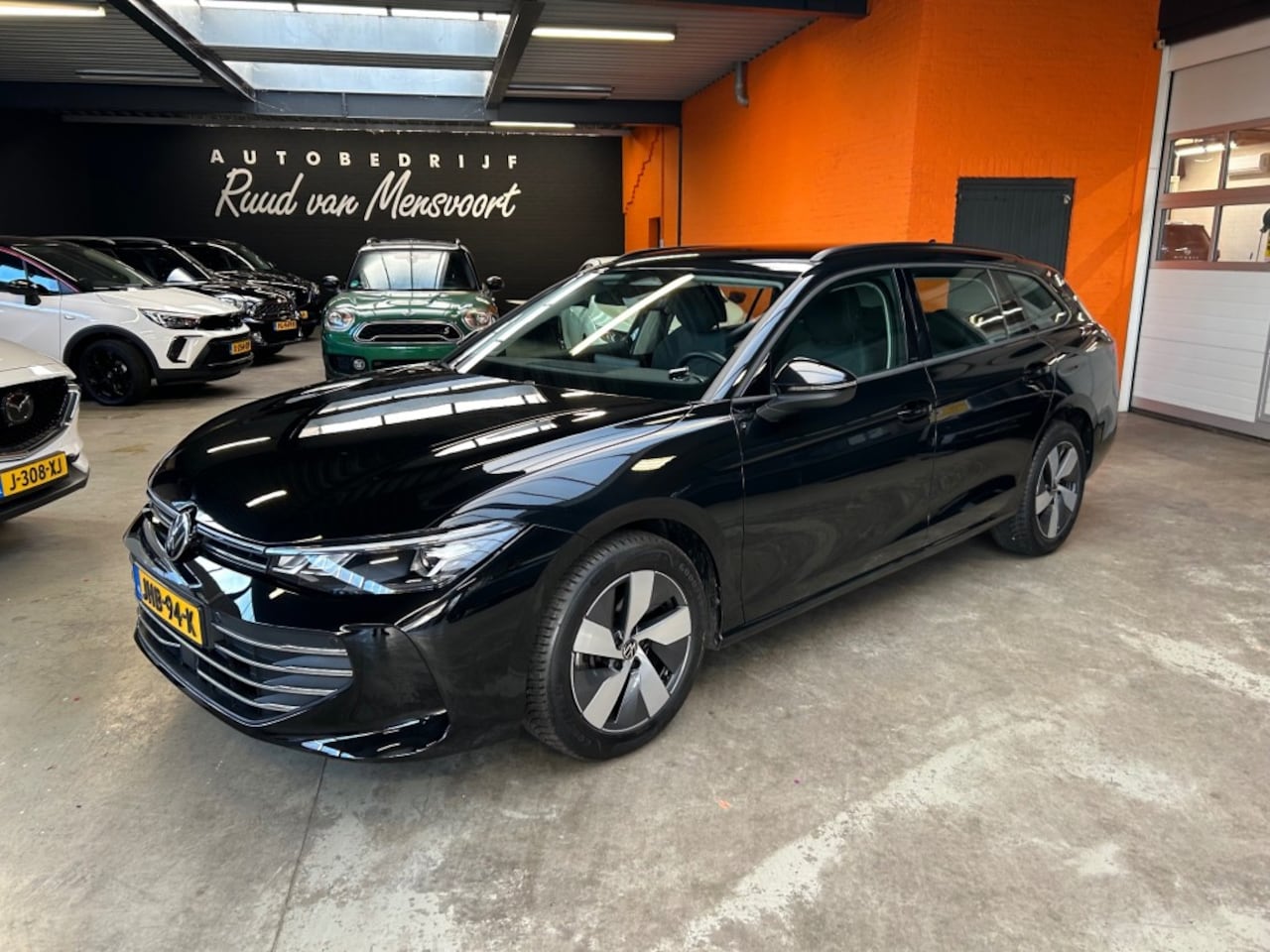 Volkswagen Passat - 1.5 ETSI Camera / all-Season banden / stoelverwarming - AutoWereld.nl