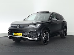 Volkswagen Tiguan - 1.5 272pk eHybrid R-Line Edition Trekhaak Camera Keyless Massage Virtual Cockpit Panoramad