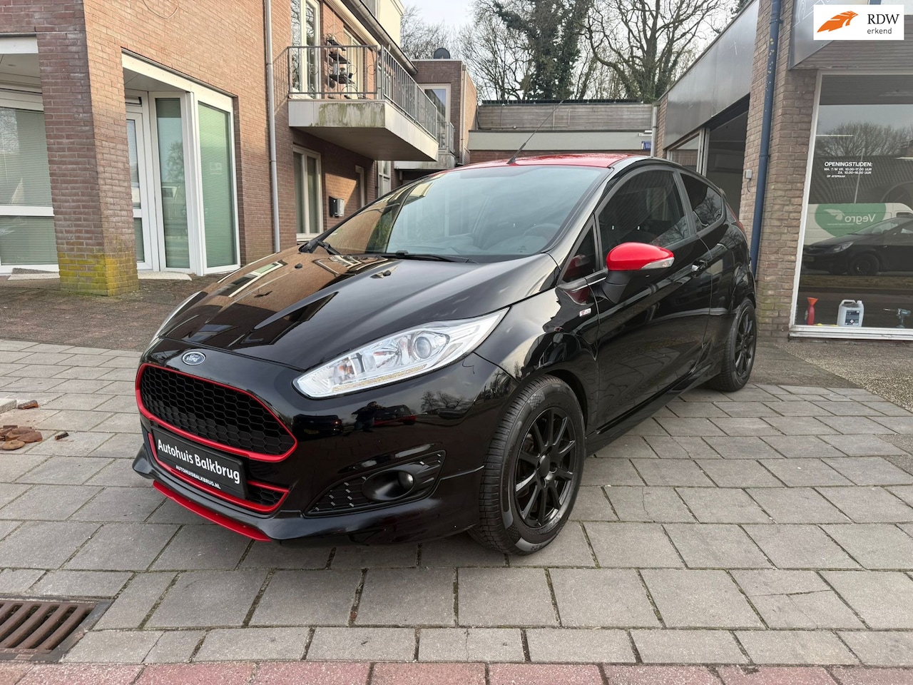 Ford Fiesta - 1.0 EcoBoost ST Line SPORT 140 PK NAVI AIRCO LM VELGEN 97169 KM - AutoWereld.nl