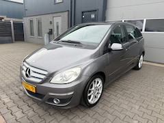 Mercedes-Benz B-klasse - 180 Business Class 5DRS|AUTOMAAT|Airco|Cruise Control|Parkeersensoren|Nieuwe APK