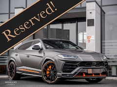 Lamborghini Urus - 4.0 V8 Graphite Capsule / 4-Seats / B&O 3D / Akra / Carbon / Pano / FULL
