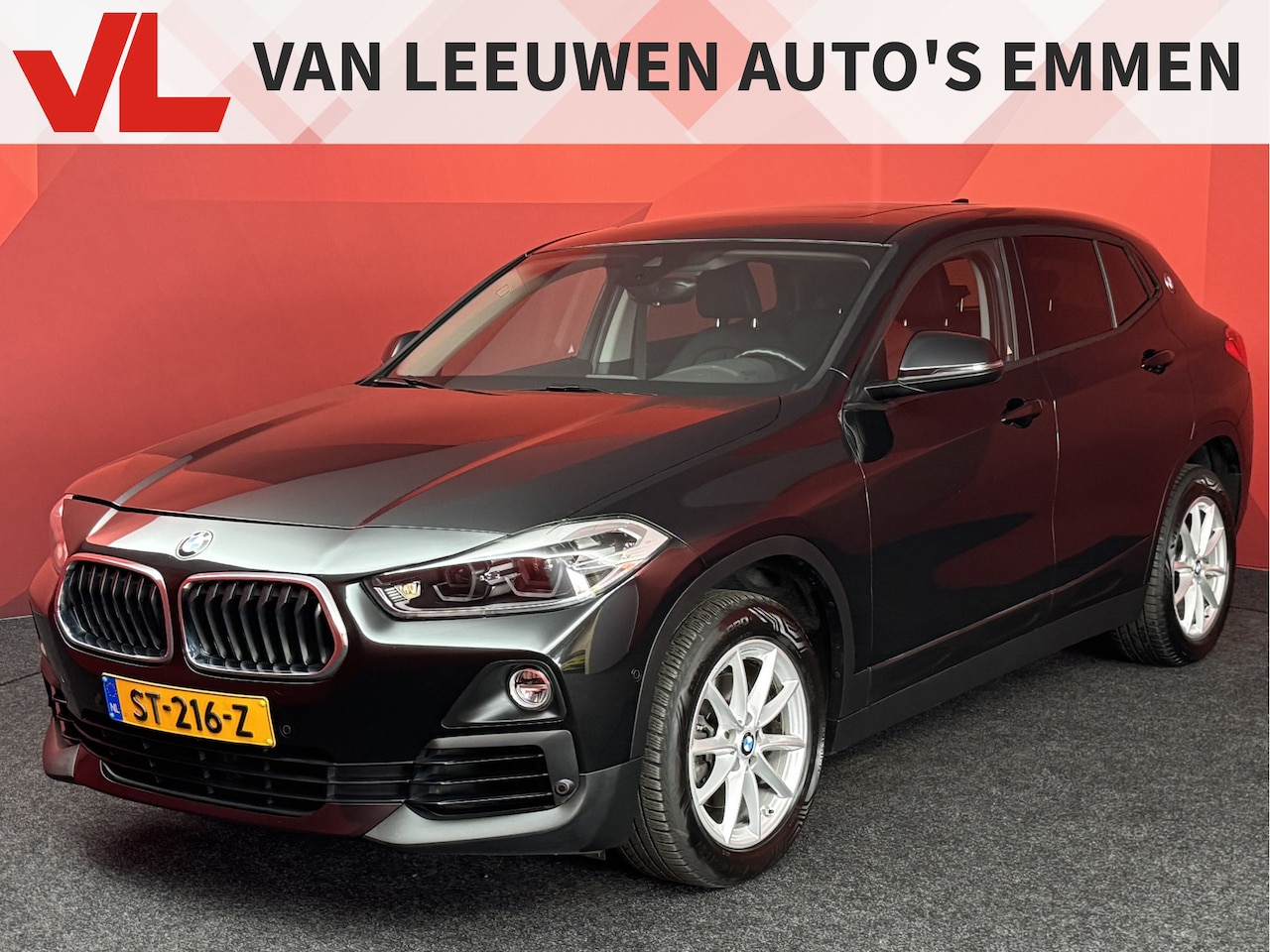 BMW X2 - sDrive18i Executive | Stoelverwarming | Leder | Pano - AutoWereld.nl