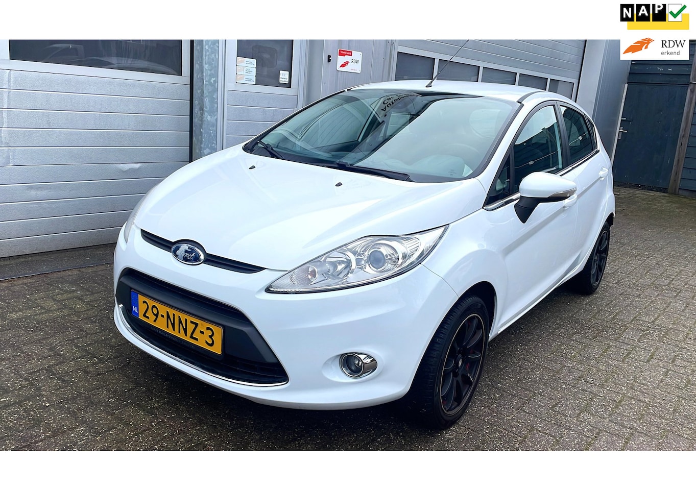 Ford Fiesta - 1.25 Titanium 5DR 2010-Clima-Cruise-Trekhaak-APK - AutoWereld.nl