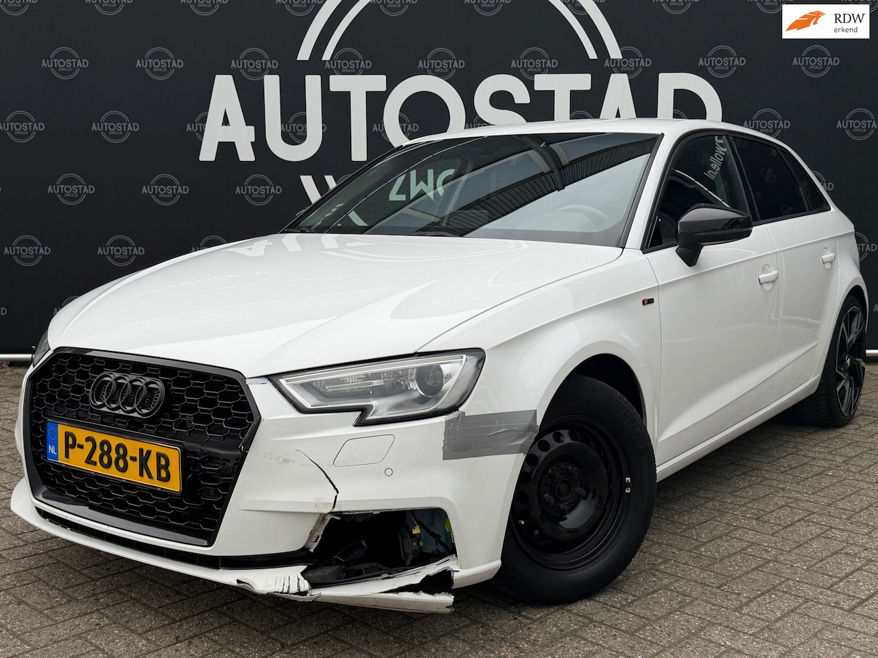 Audi A3 Sportback - 1.0 TFSI Design Pro Line Plus LET OP! Auto heeft Schade Aan De Linkervoorzijde - AutoWereld.nl