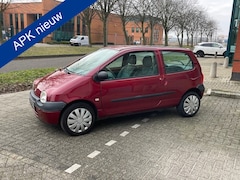 Renault Twingo - 1.2 Emotion | 3 MND GARANTIE | APK T/M 27/03/2027| AIRCO (KOUD) (BJ 2007) EL. RAMEN - BELL
