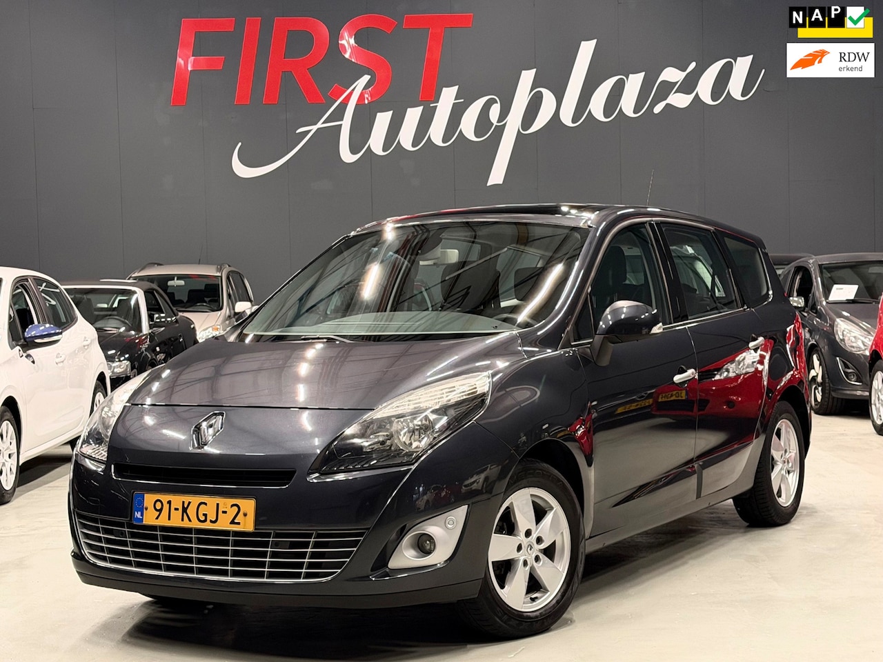 Renault Grand Scénic - 2.0 Dynamique 7PERSOONS AUTOMAAT PANO/NAVI/CRUISE/AIRCO | NETTE AUTO - AutoWereld.nl