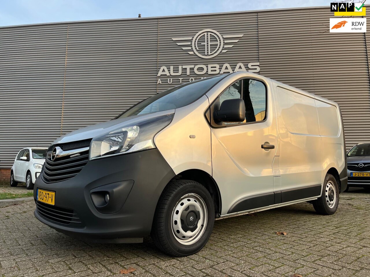 Opel Vivaro - 1.6 CDTI L1H1 Edition EcoFlex *NW APK 03-2027*80.000km NAP!* NAVIGATIE+AIRCO+CAMERA+SCHUIF - AutoWereld.nl