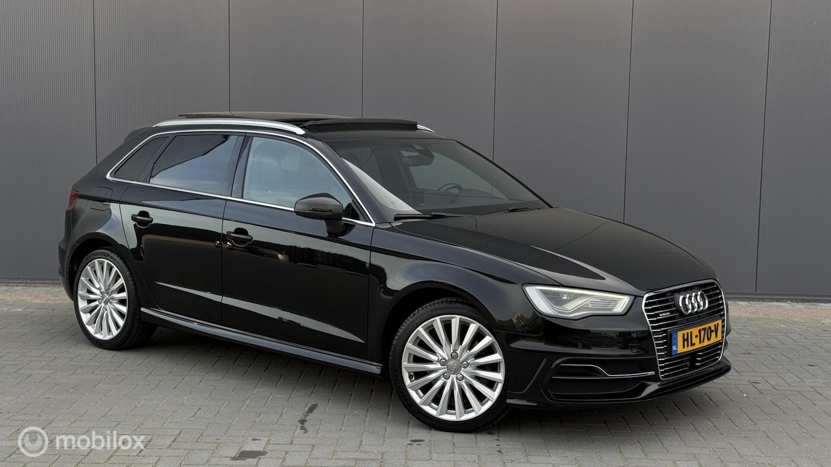 Audi A3 Sportback - e-tron Pano S line Nwe megatronica - AutoWereld.nl