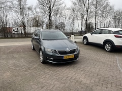 Skoda Octavia Combi - 1.0 TSI Greentech Ambition Business AUTOMAAT TREKHAAK STOELVERWARMING CARPLAY