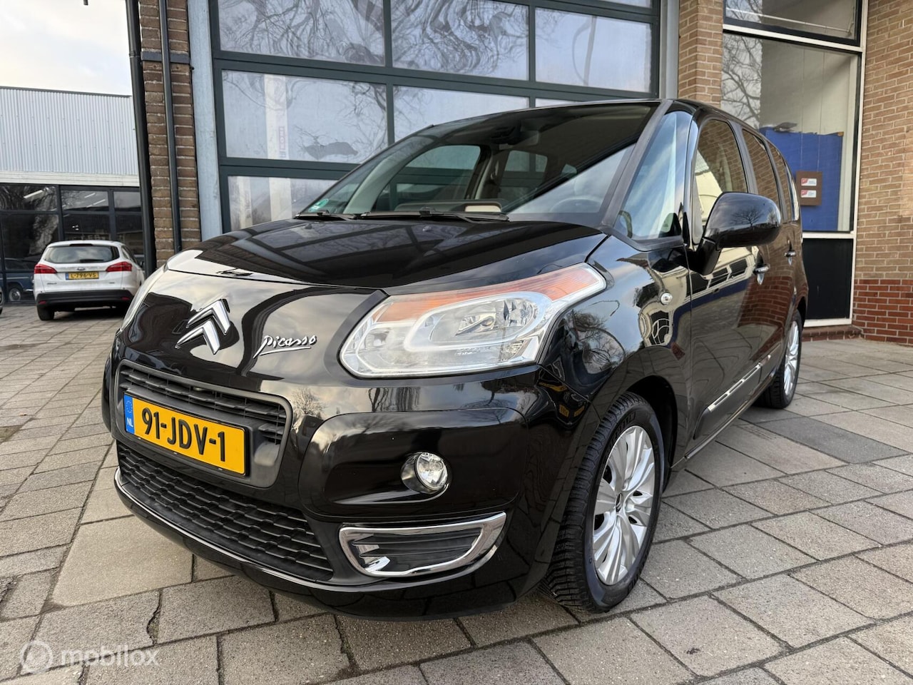 Citroën C3 Picasso - 1.6 VTi Exclusive / Trekhaak / PDC / Clima - AutoWereld.nl