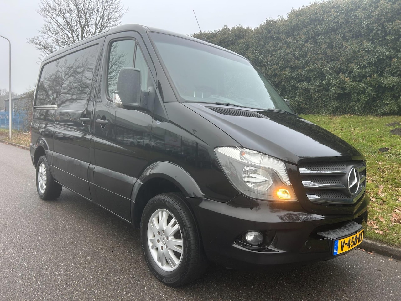 Mercedes-Benz Sprinter - 211 2.2 CDI 325 Economy - 3 zits - Airco - Trekhaak - AutoWereld.nl