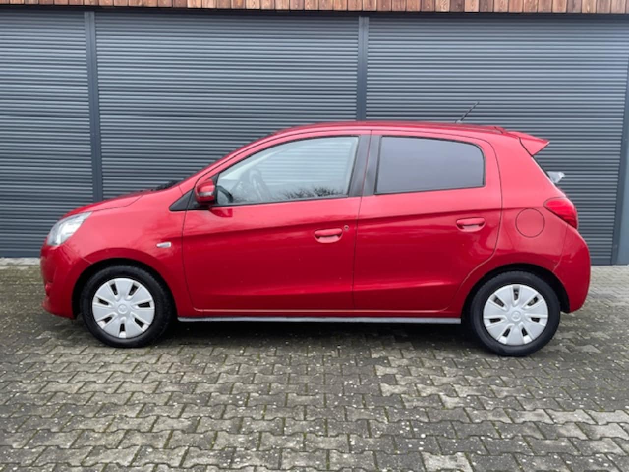 Mitsubishi Space Star - 1.2 MIVEC 80PK Go Intense+ - AutoWereld.nl