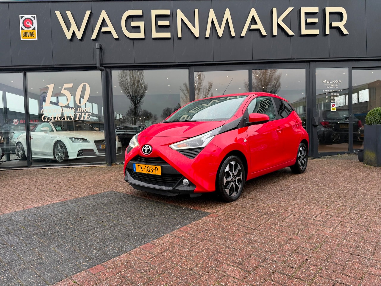 Toyota Aygo - 1.0 VVT-i x-first Airco|Carplay|Cam|Vol Onderhouden - AutoWereld.nl