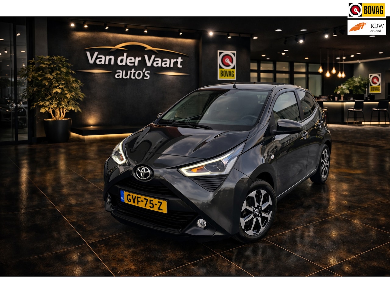 Toyota Aygo - 1.0 VVT-i x-clusiv LMV CLIMA AUTOMAAT - AutoWereld.nl