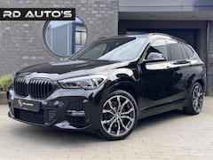 BMW X1 - xDrive25e High Executive M Sport Pano Hud Trekhaak Sfeer