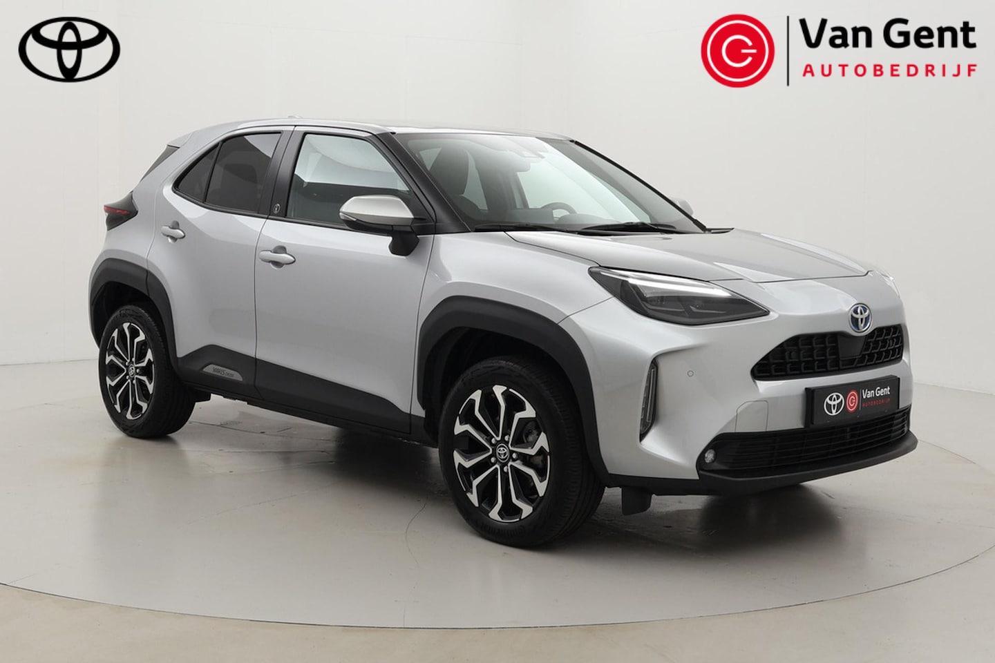 Toyota Yaris Cross - 1.5 Hybrid Dynamic | Dodehoek detectie | Stoel-/stuurverwarming | Navigatie | Parkeersenso - AutoWereld.nl