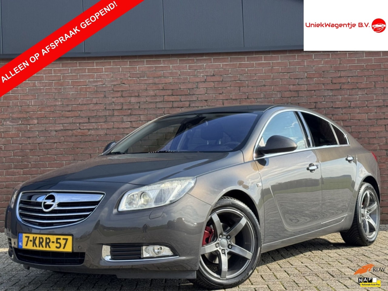 Opel Insignia - 1.4 TURBO ECOFLEX COSMO | NL-AUTO! | LEDER! - AutoWereld.nl