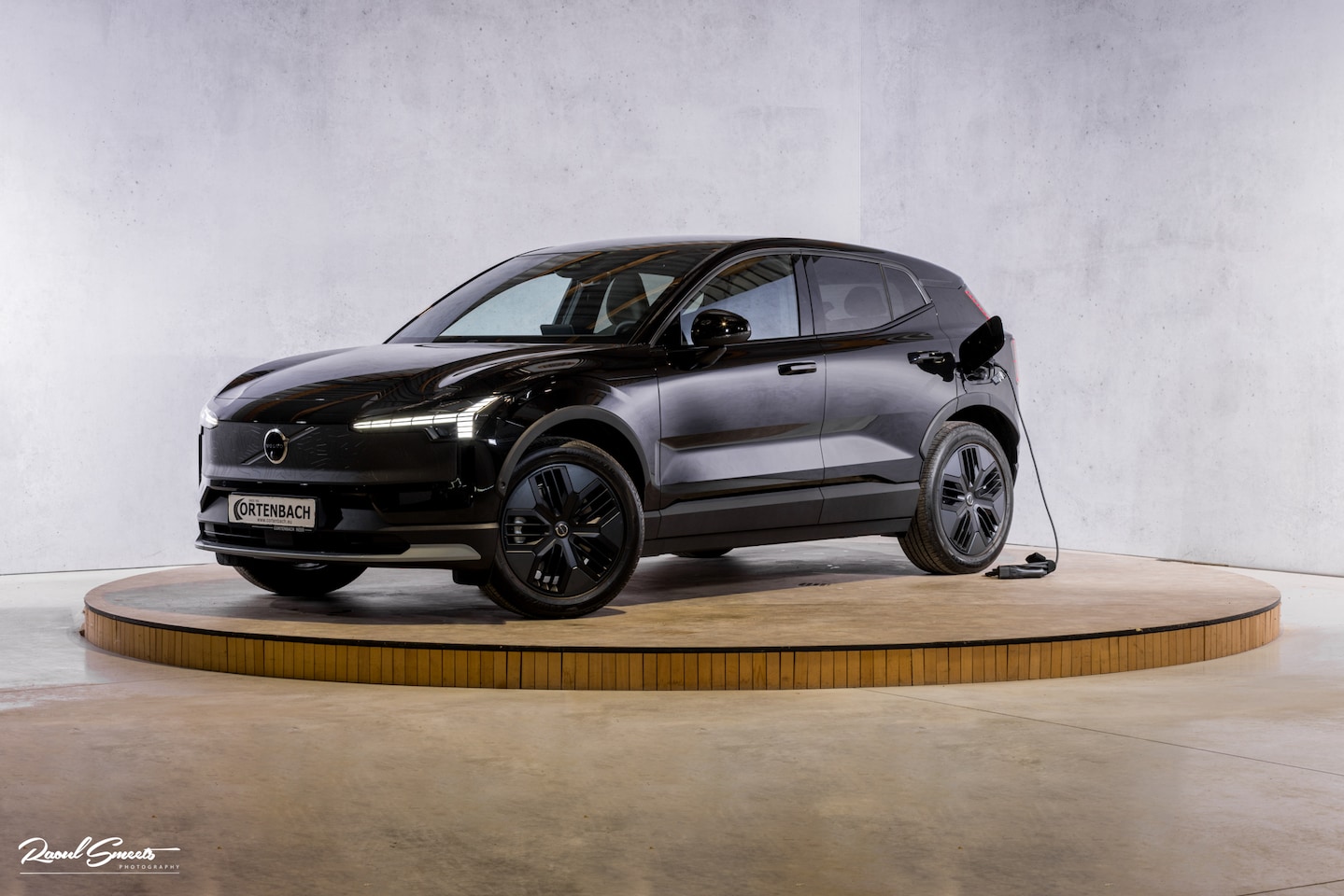 Volvo EX30 Cross Country - Twin Motor Performance Ultra 69 kWh | Adaptieve cruise | Panorama dak | Harman Kardon | Me - AutoWereld.nl