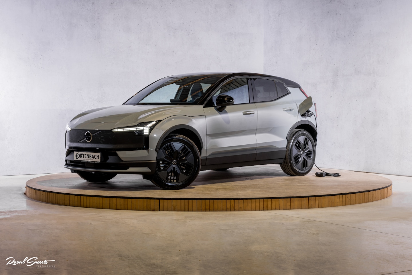 Volvo EX30 Cross Country - Twin Motor Performance Ultra 69 kWh | Adaptieve cruise | Panorama dak | Harman Kardon | Me - AutoWereld.nl