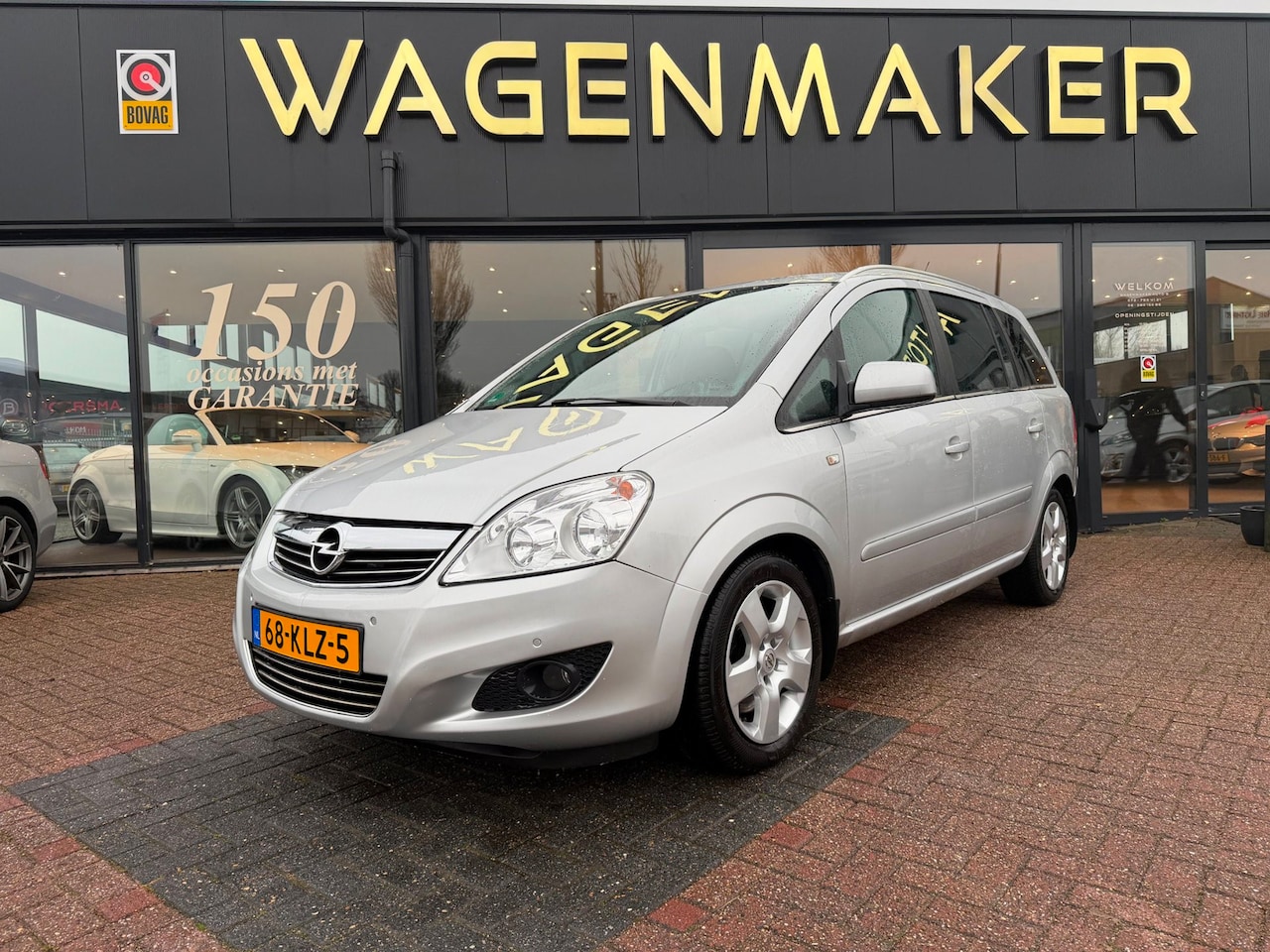 Opel Zafira - 2.2 Cosmo Airco|Cruise|NAVI|Trekhaak|7 Persoons! - AutoWereld.nl