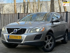 Volvo XC60 - 2.0 T5 Summum NL AUTO I APK I AUTOMAAT I LEER I NETTE AUTO