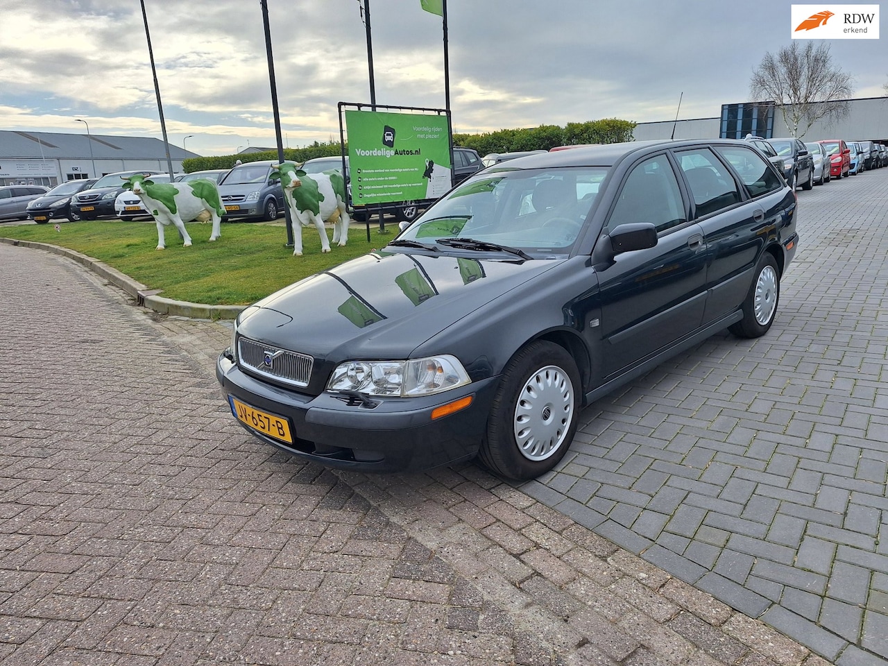 Volvo V40 - 1.8 Europa / Goed verzorgde auto / APK feb 2027 - AutoWereld.nl