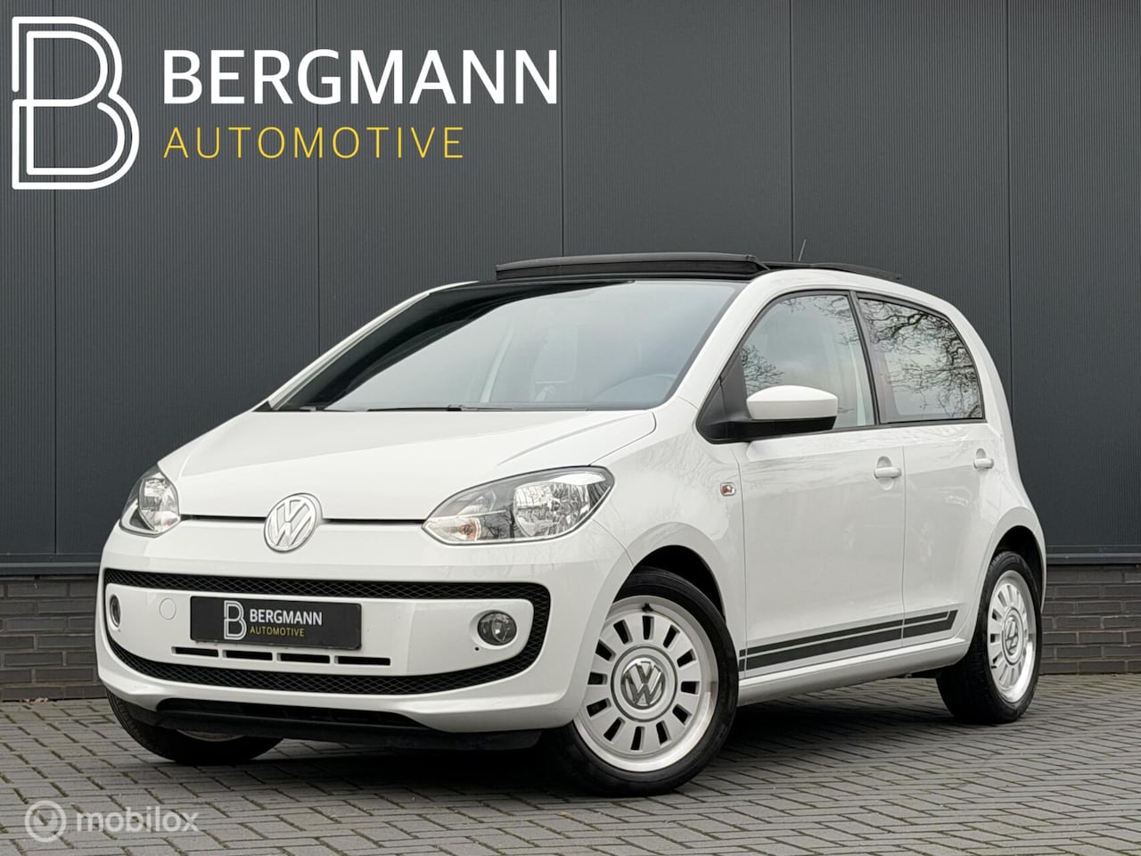 Volkswagen Up! - 1.0 Club up!|5-deurs|navi|pano|16” LM - AutoWereld.nl