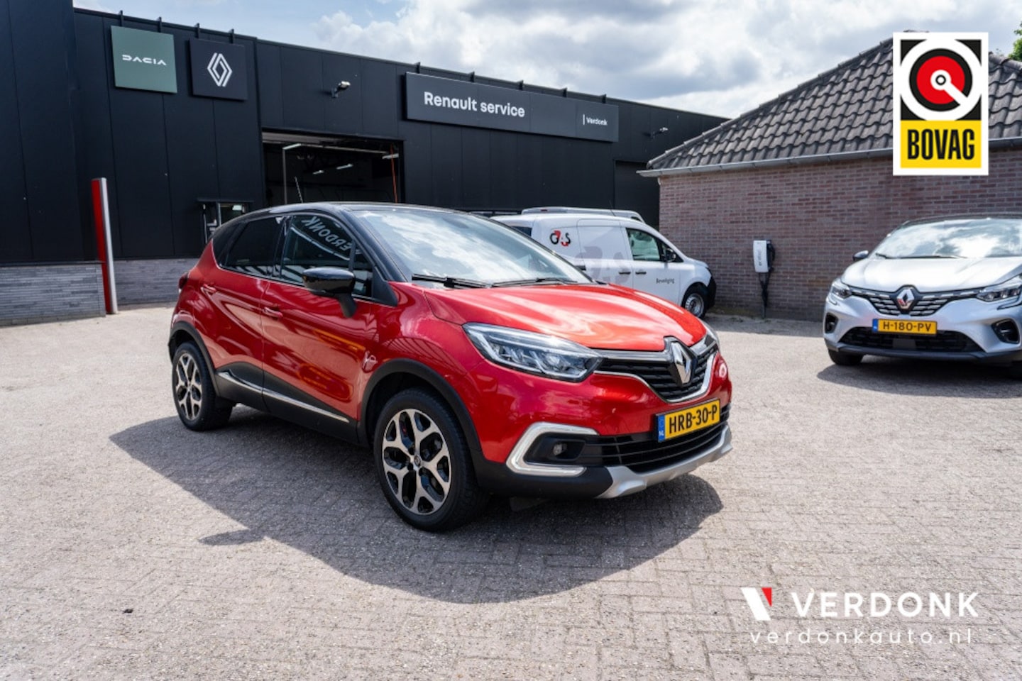 Renault Captur - 1.2 TCe Intens | Trekhaak | Parkeersensoren | All-in prijs - AutoWereld.nl