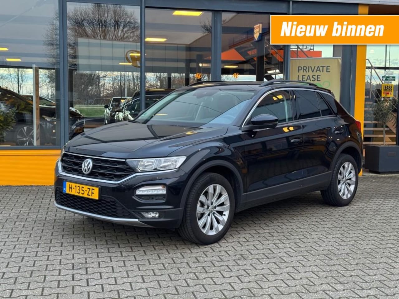 Volkswagen T-Roc - 1.5 TSI 150 pk DSG  Sport - Adap cruise - Navi - Carplay/Android - AutoWereld.nl