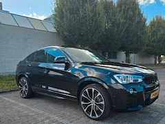 BMW X4 - M4.0i High Executive