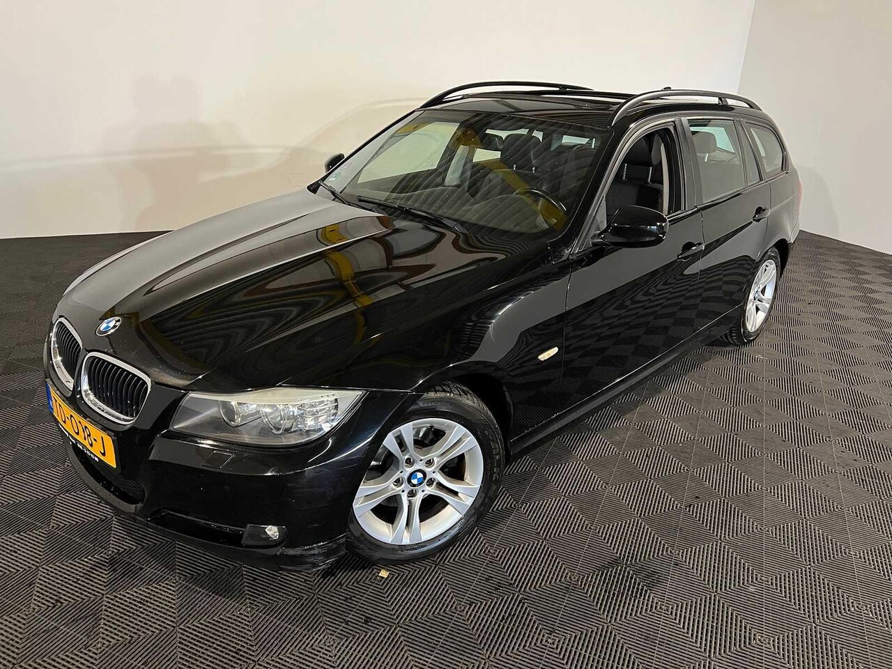 BMW 3-serie Touring - 320i Business Line 320i Business Line - AutoWereld.nl