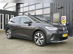 Volkswagen ID.4 - First 77 kWh | NL-Auto | Dealer Onderhouden | Trekhaak | Carplay | Camera