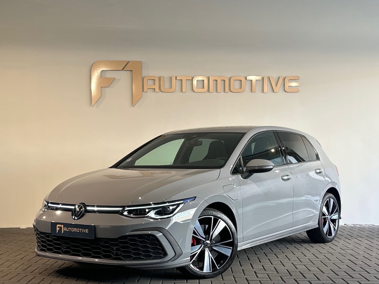 Volkswagen Golf - 1.4 eHybrid GTE Sfeer|Camera|IQ Light|CarPlay - AutoWereld.nl