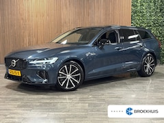 Volvo V60 - T6 AWD Recharge Ultra Dark | Trekhaak | Schuifdak | Head-Up Display | Harman Kardon | Adap