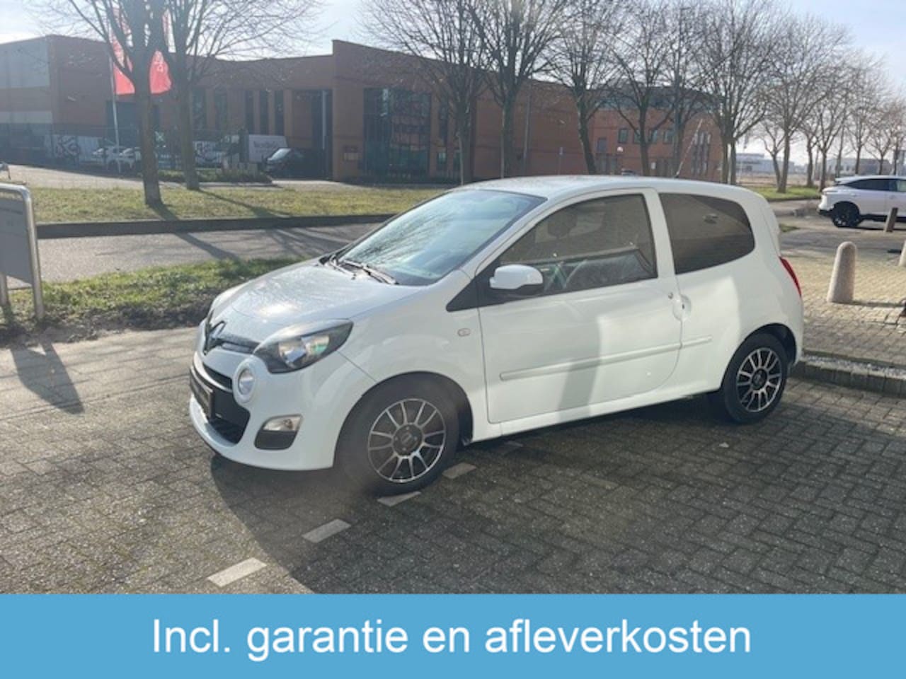Renault Twingo - 1.2 16V Collection 6 MND GARANTIE | (BJ 2013) LM VELGEN + CRUISE CONTROL RADIO USB TELEFOO - AutoWereld.nl