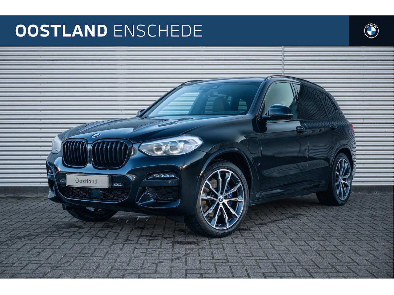 BMW X3 - xDrive30e High Executive M Sport Automaat / Panoramadak / Trekhaak / Sportstoelen / LED / - AutoWereld.nl