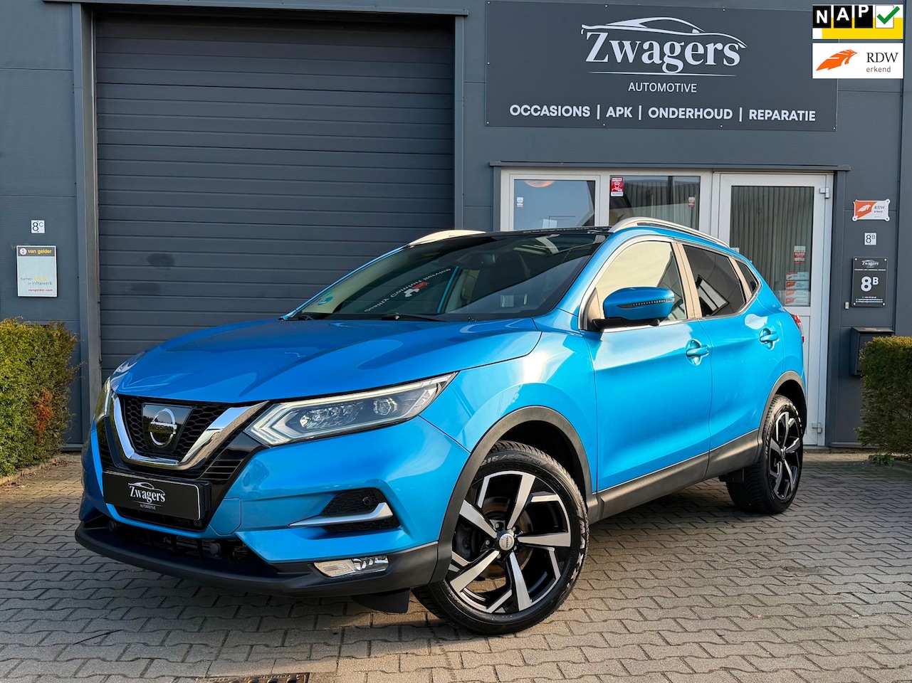 Nissan Qashqai - 1.2 Tekna | Automaat | Pano | Navi | Garantie - AutoWereld.nl